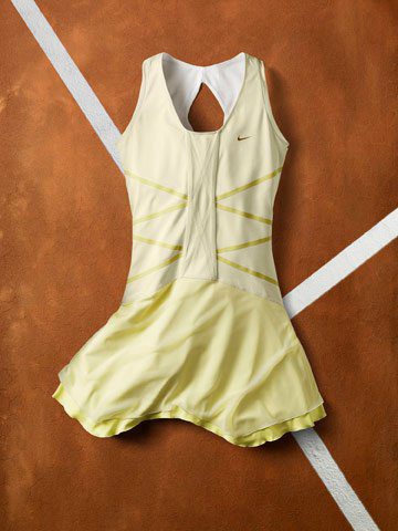 Maria Sharapova et sa robe pour Roland Garros 2011
