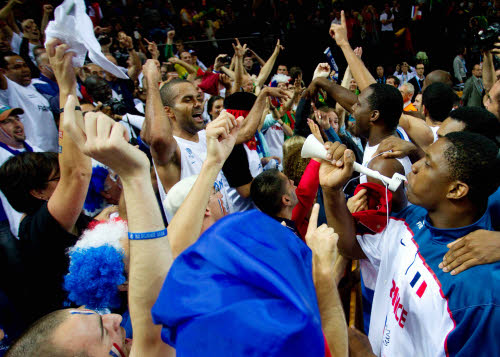 Tony Parker et l'équipe de France à l'Euro Basket 2011 - @Iconsport