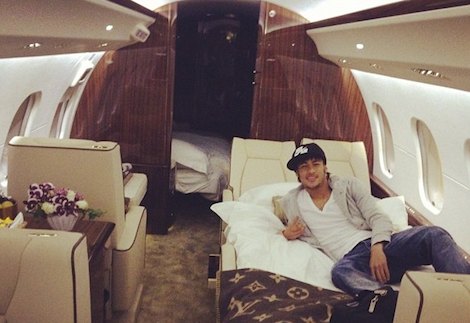 Neymar dans son Jet Prive - Photo: Twitter