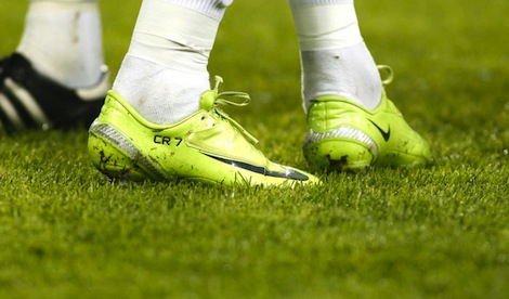 Chaussures portées par Cristiano Ronaldo le 29 décembre 2008. Photo: @Iconsport