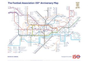 Pour les 150 ans de la Fédération anglaise de foot, les stations du métro londonien ont changé de noms.