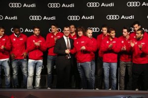 Les joueurs du FC Barcelone ont reçu leurs nouvelles Audi.