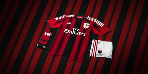 Voici le nouveau maillot domicile du Milan AC, saison 2014-2015.