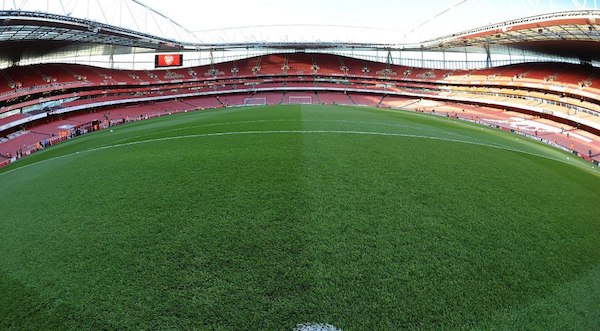 Pour suivre la saison complète des Gunners d'Arsenal à l'Emirates Stadium, il faut débourser plus de mille euros. - @Facebook
