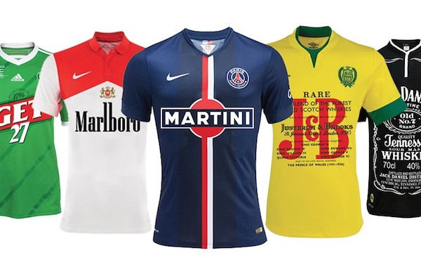 Voici à quoi ressembleraient peut-être les maillots de Ligue 1 s'il n'y avait pas la loi Evin - @Play-Ground.fr