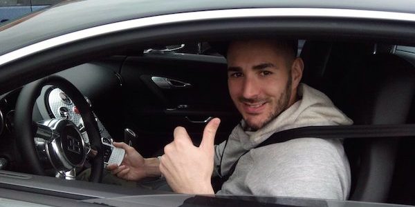 Karim Benzema possède une Bugatti Veyron à 2M€.