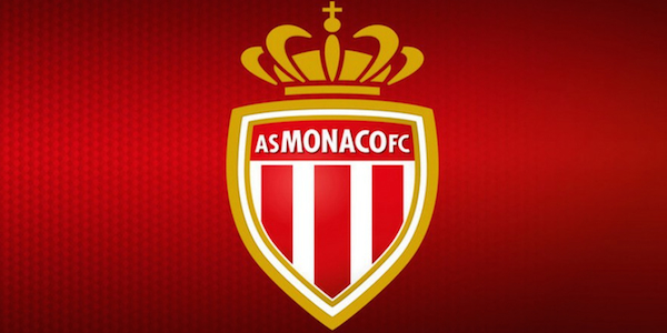 Les maillots de l'AS Monaco et du PSg ont inspiré un designer anglais.