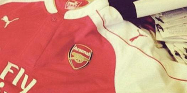 Les premières images des maillots 2015-2016 d'Arsenal ont fuité.