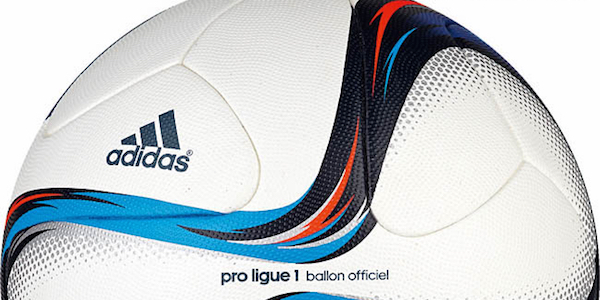 Voici le futur ballon de la Ligue 1 pour la saison 2015-2016. - @FootyHeadlines