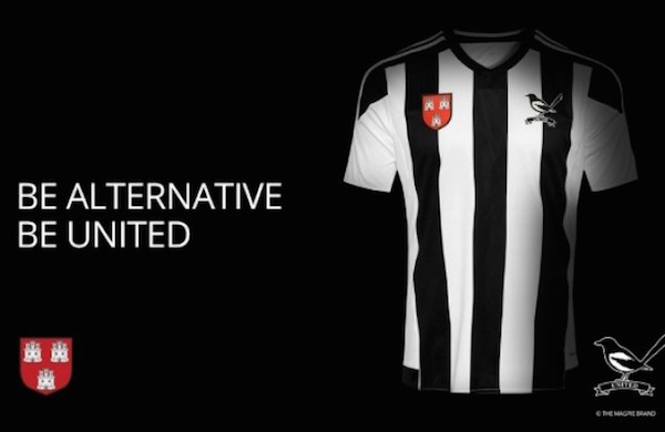 Parce qu'ils ne veulent pas du nouveau maillot, les fans de Newcastle ont lancé leur propre tenue alternative. 