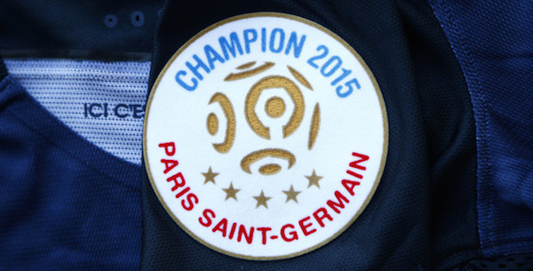 Le PSG champion de France 2015, portera ce patch sur son maillot. - @PSG