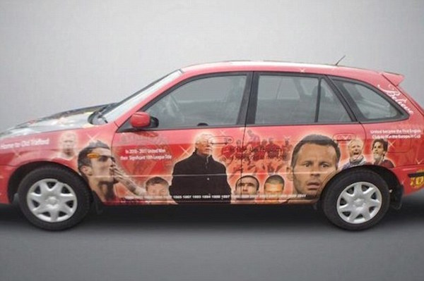 Pour un peu plus de 1.000€ vous pouvez vous offrir cette drôle de Mazda. Faut-il encore être fan de Manchester United. -@DR