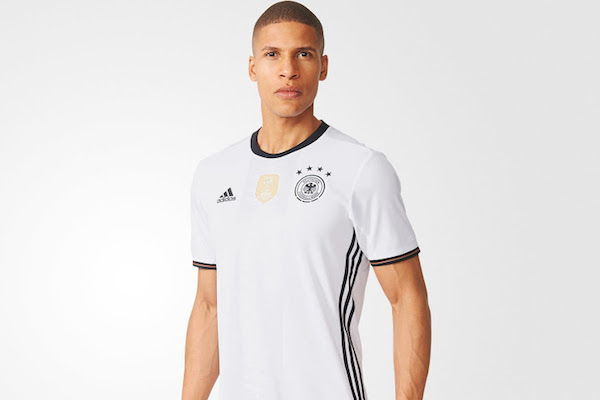 L'équipementier adidas a dévoilé le maillot de l'Allemagne à l'Euro 2016 de football. - @DR