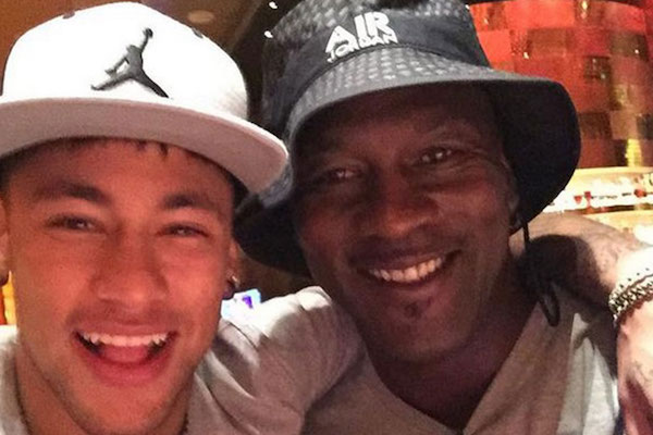 Michael Jordan a trouvé en Neymar, l'occasion d'étendre son juteux business. Avec la complicité de Nike. - @Instagram