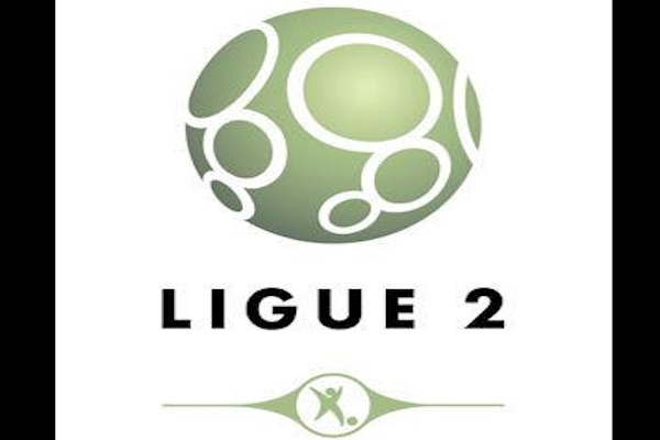 De Ligue 2 à Ligue 2 Domino's Pizza. - @Facebook 