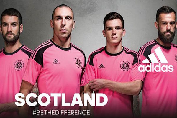 Ecosse foot maillot rose