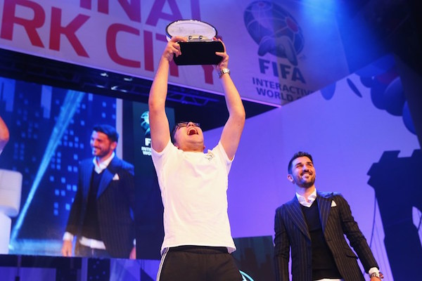 Le Danois Mohamed El-Bacha est devenu champion du monde FIFA 16. 