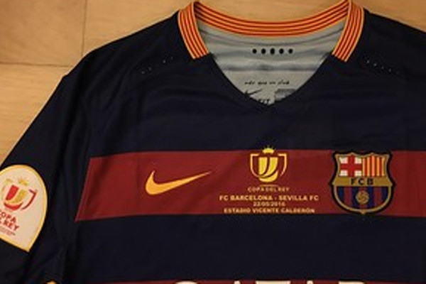 Voilà le maillot que portera le FC Barcelone pour la finale de la coupe du Roi.