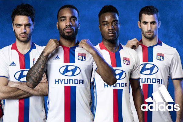 L'OL a officialisé ses maillots 2016-2017 de Ligue 1. 