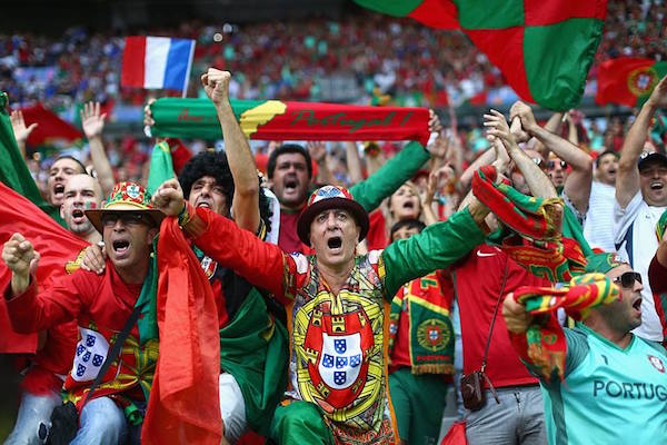 Une moyenne de 3,68 millions de portugais ont suivi la finale de l'Euro 2016 derrière leur écran. - @Facebook