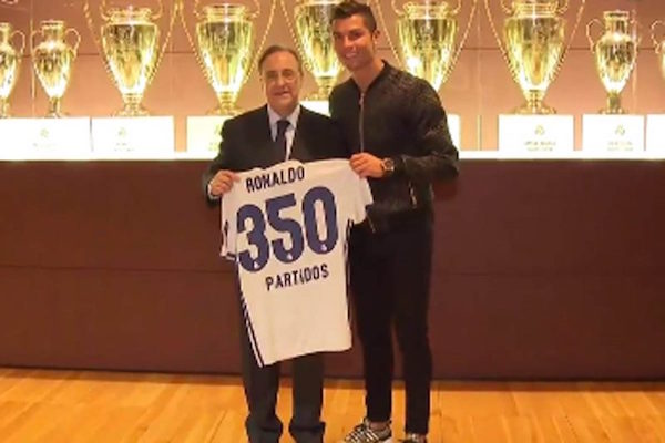 350 matchs sous le maillot du Real Madrid : cela méritait bien une dédicace du président, à Cristiano Ronaldo. 