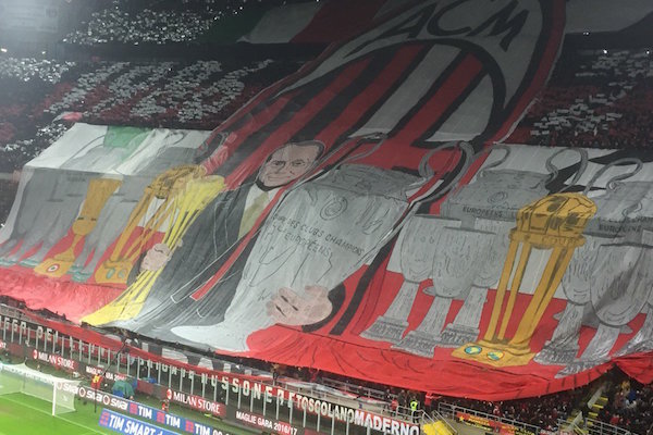 Le problème du derby Milan AC - Inter Milan est que les fans n'ont pas toujours tout vu. - @Twitter