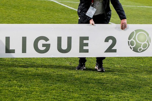 Ligue 2 football salaires